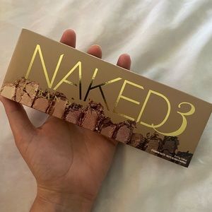NAKED 3 Urban Decay